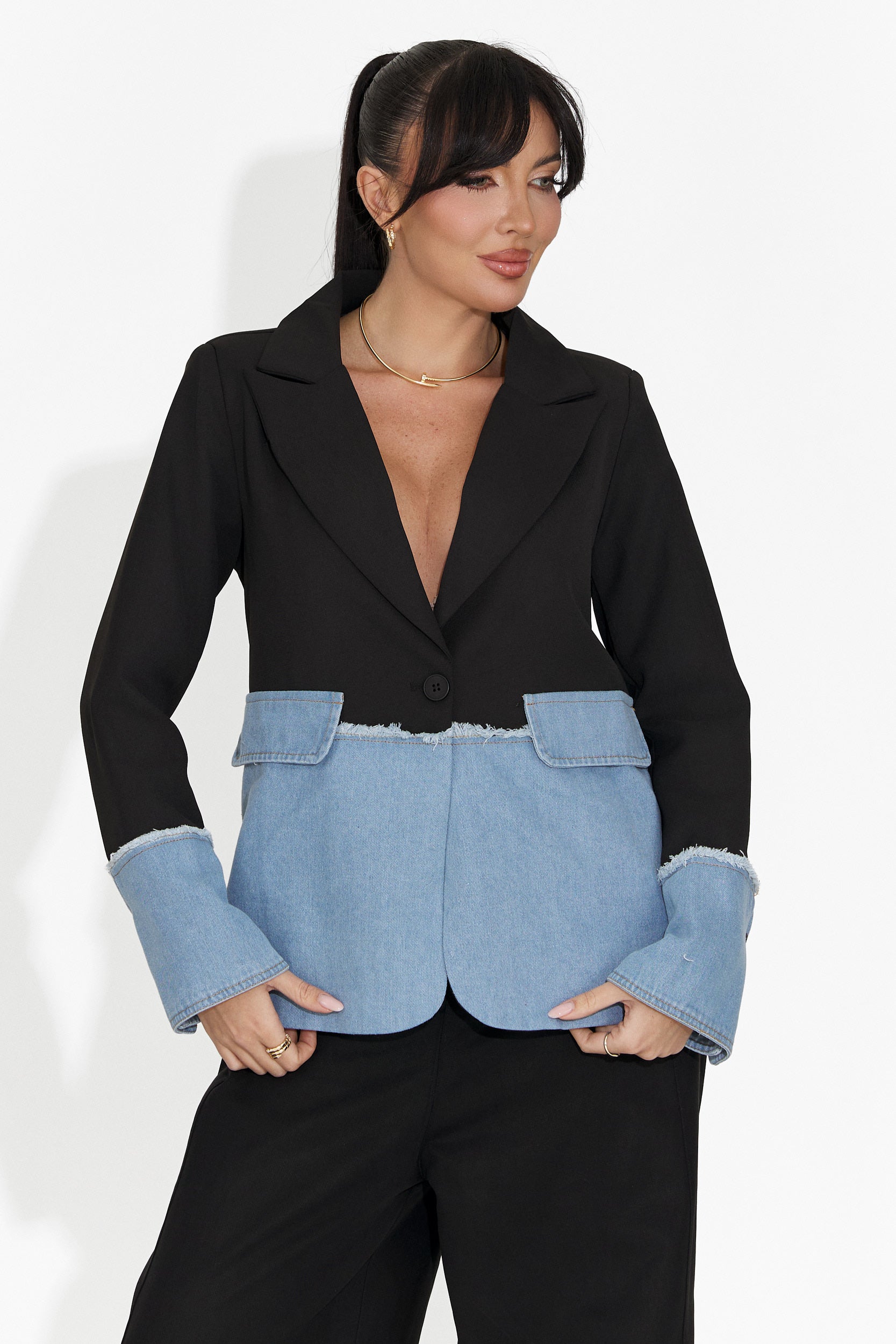 Elegáns fekete női zakó Samiria Bogas