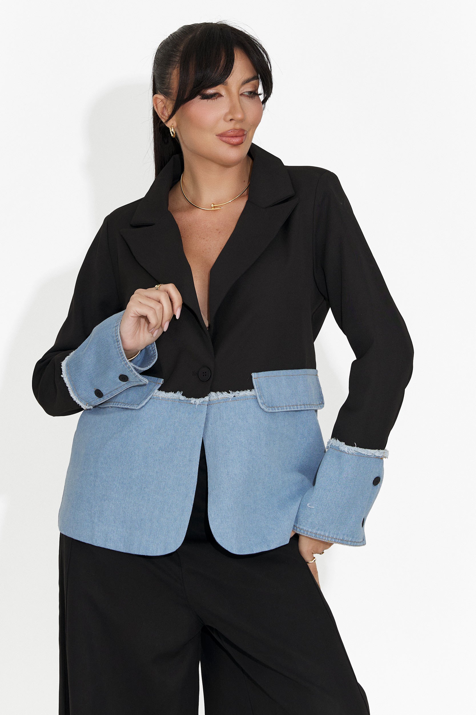 Elegáns fekete női zakó Samiria Bogas