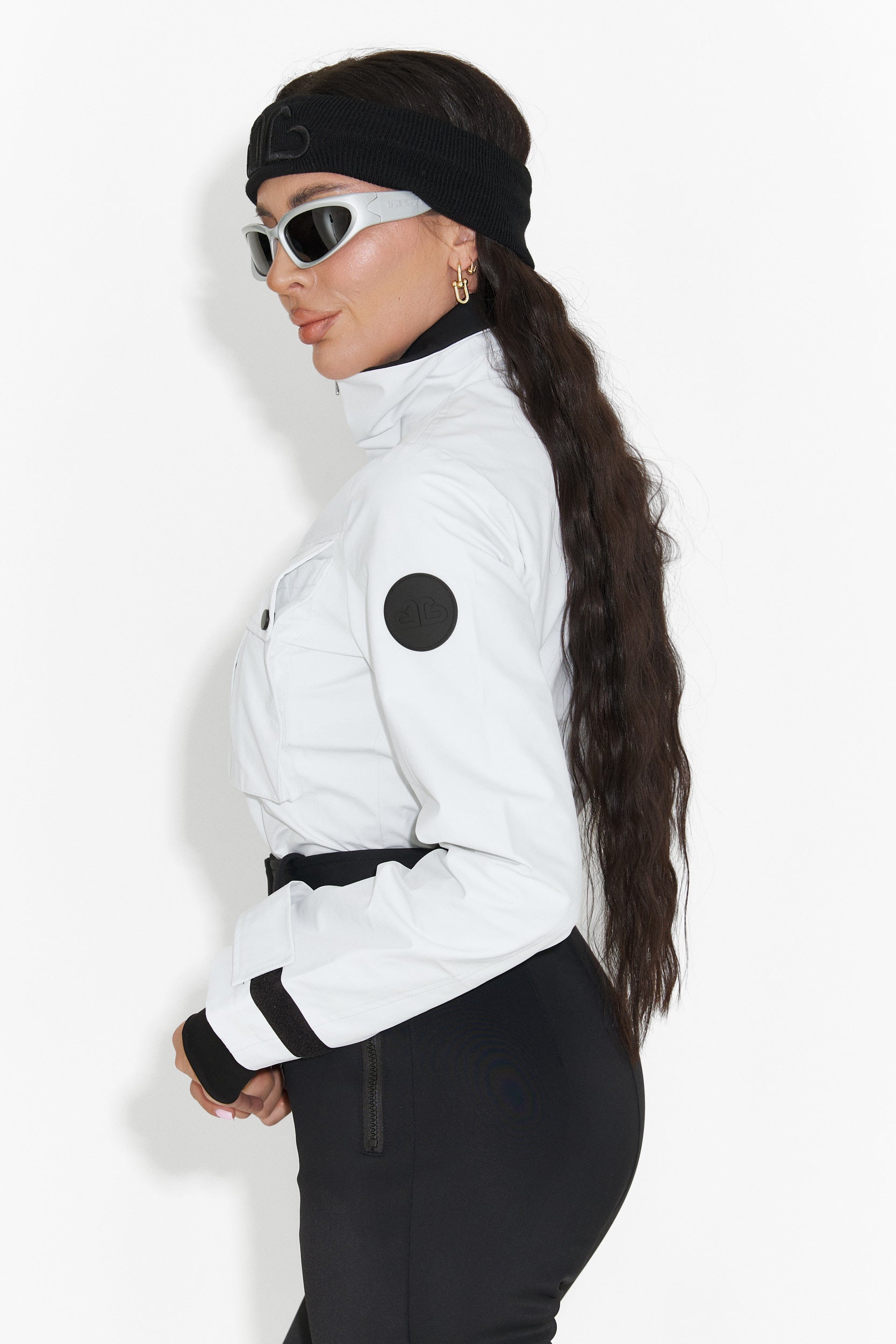 Laza fehér-fekete síoverál Glorise Bogas-tól