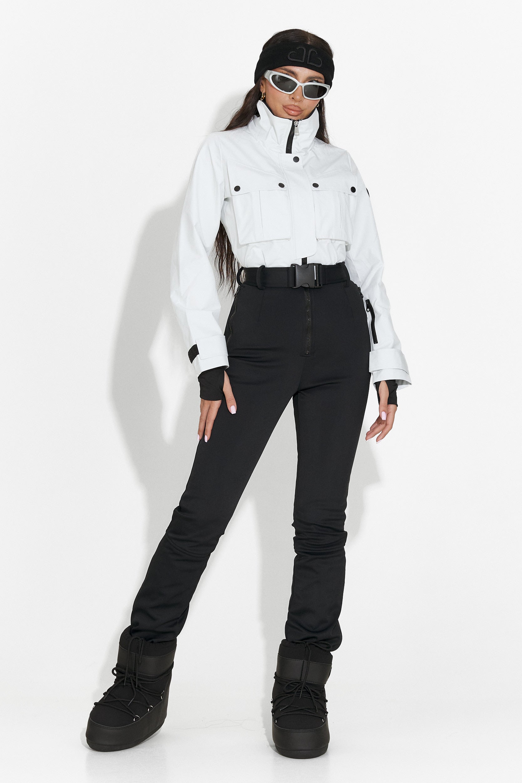 Laza fehér-fekete síoverál Glorise Bogas-tól