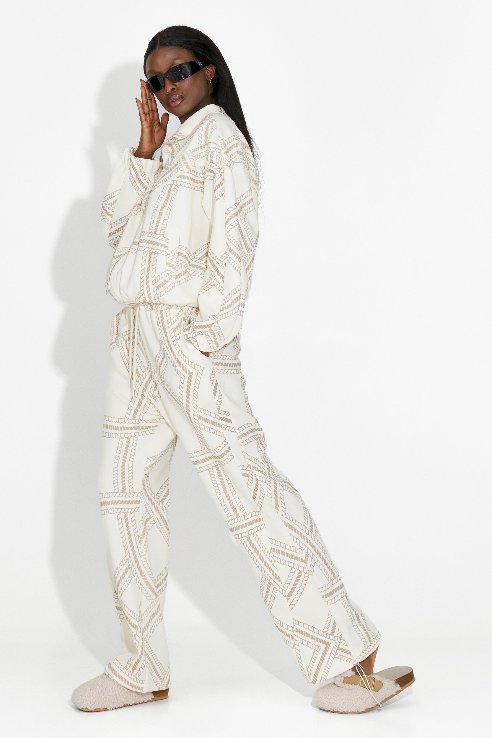 Kristela Bogas Bezs Színű Női Edzőruha