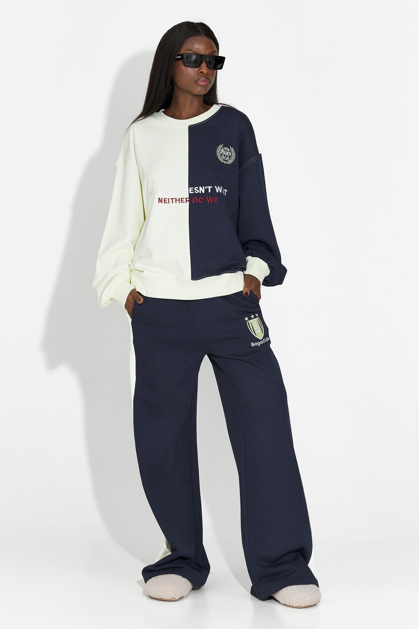 Laza sötétkék női edzőruha Mariva Bogas-tól