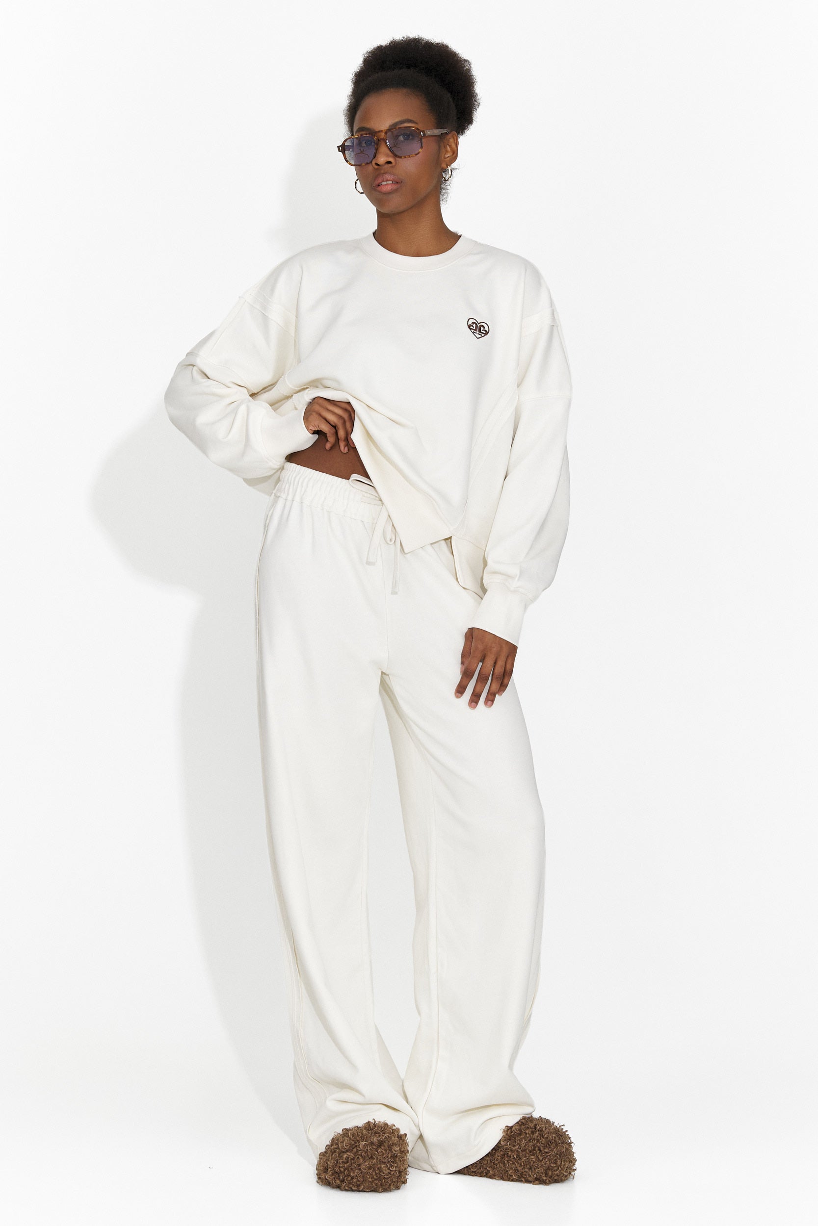 Női alkalmi melegítő krémszínű Isabela Bogas