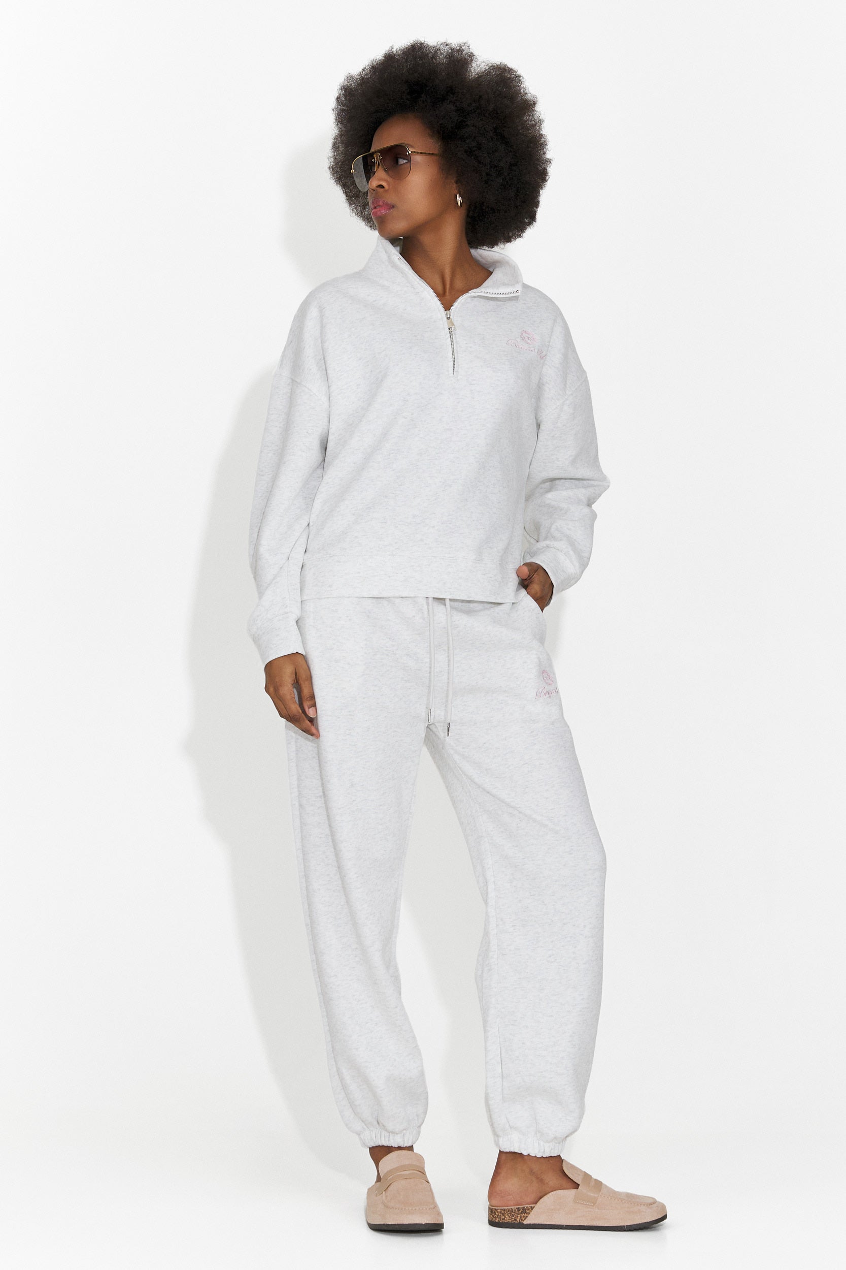 Női szabadidőruha szürke Leainia Bogas