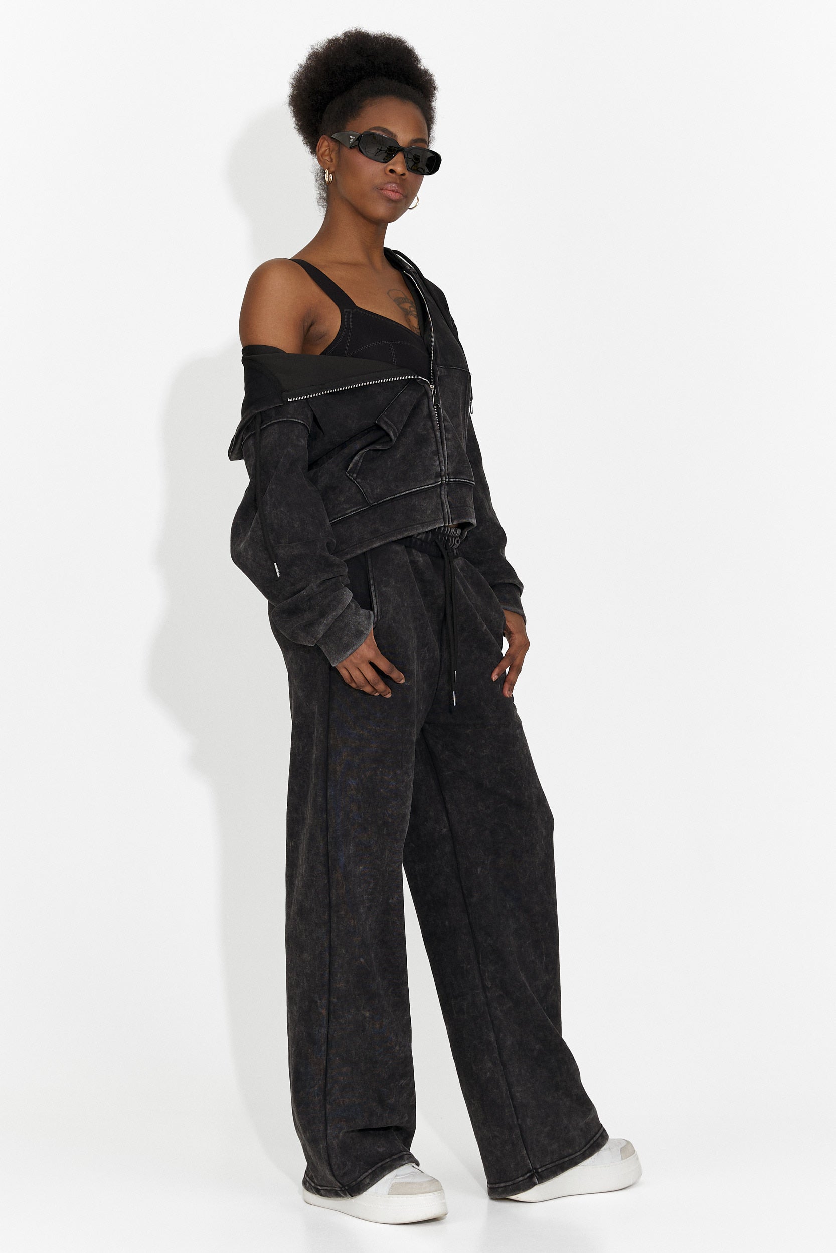 Női fekete szabadidőruha Jiustina Bogas