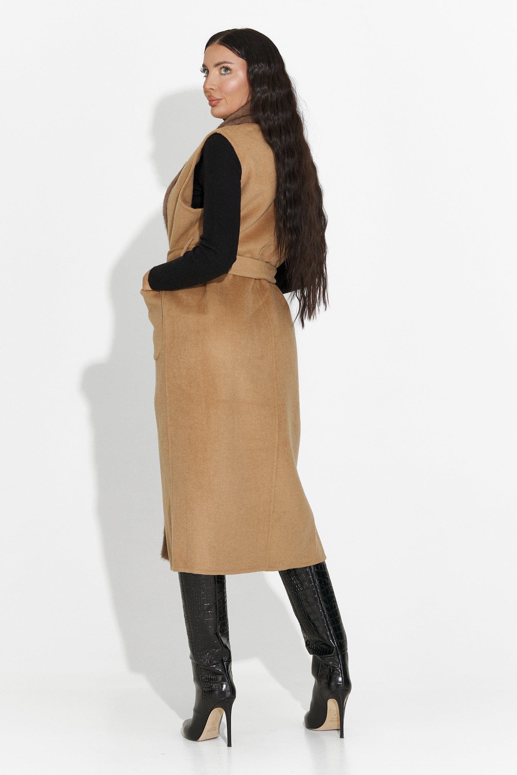 Elegáns női mellény barna Brania Bogas