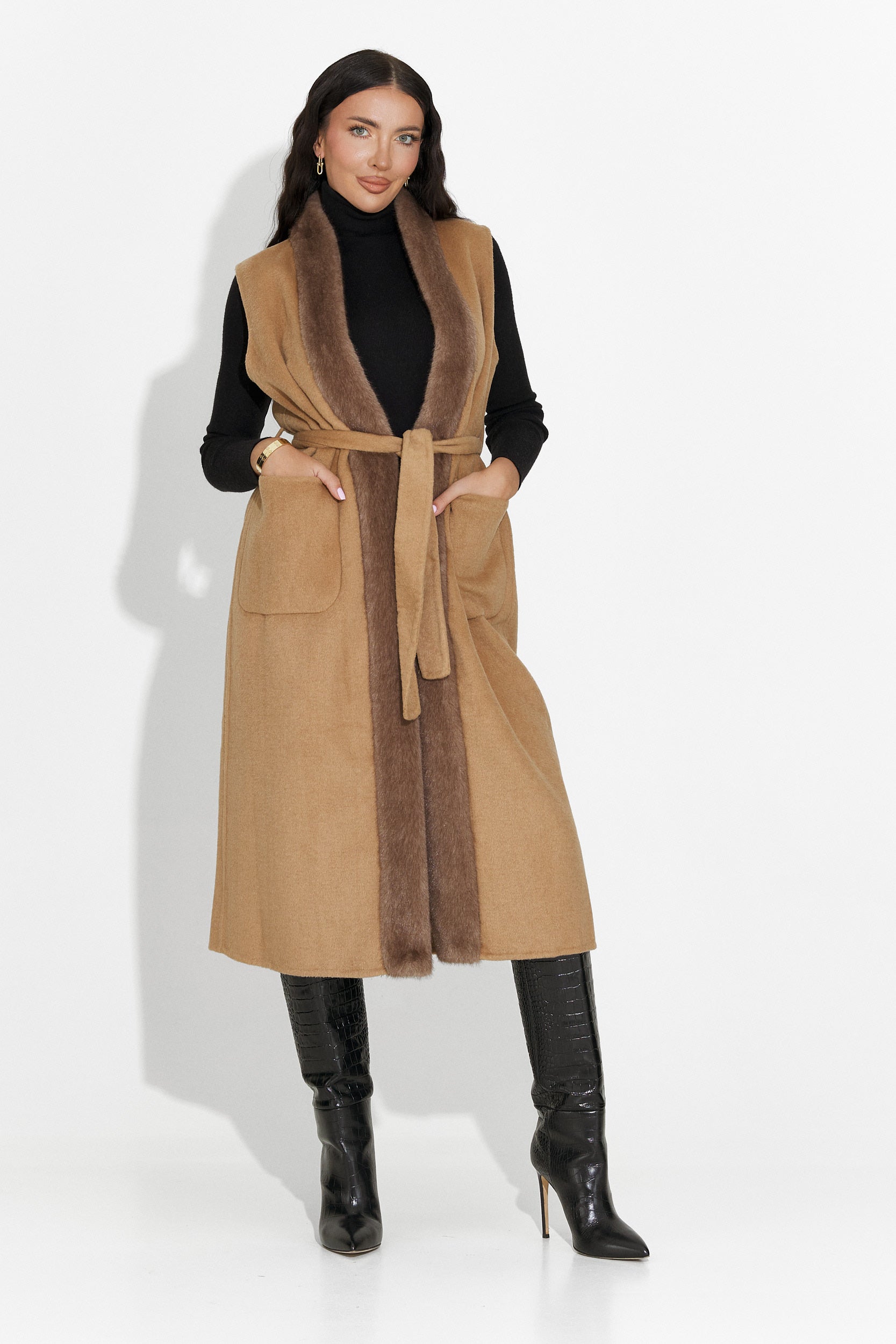 Elegáns női mellény barna Brania Bogas