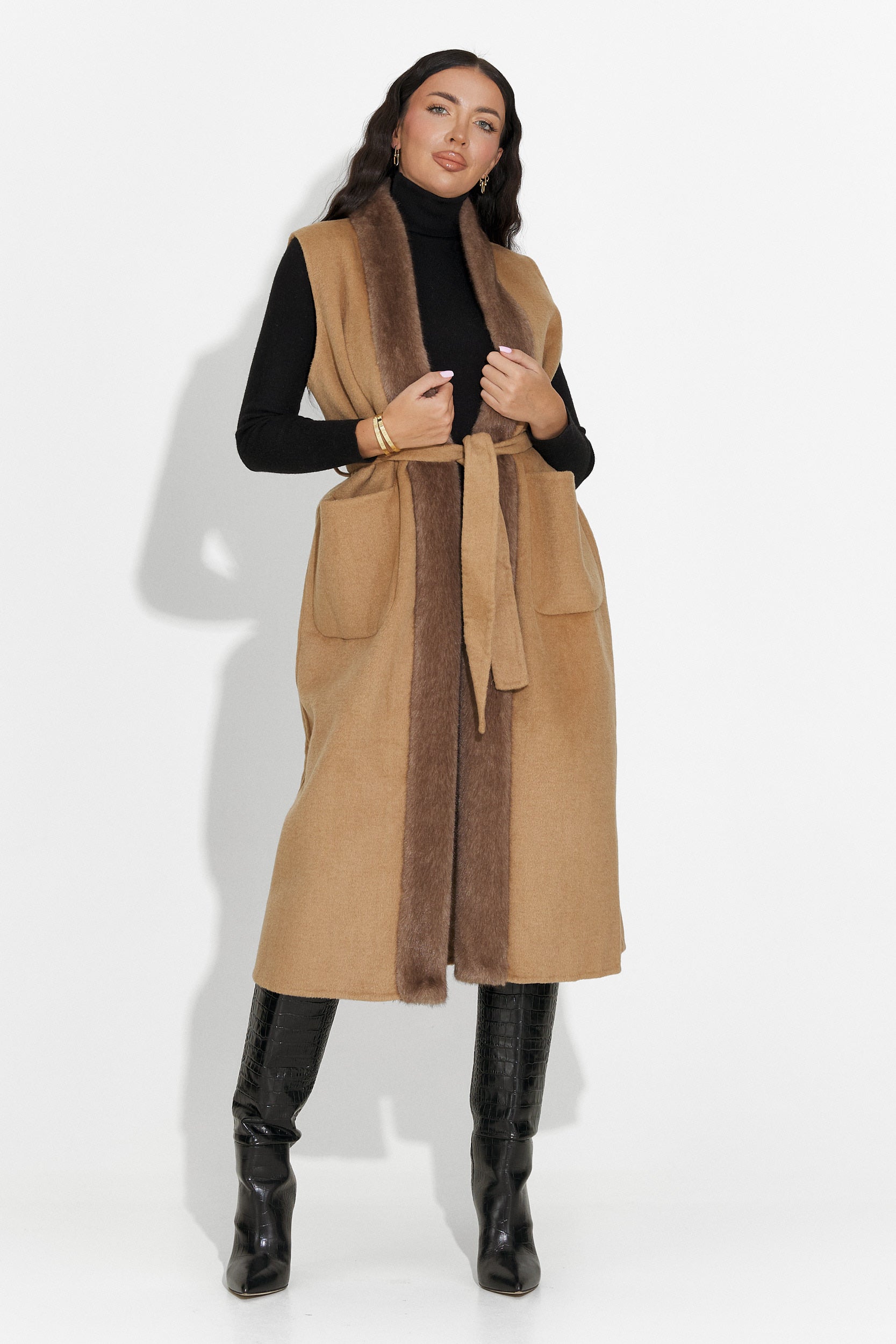 Elegáns női mellény barna Brania Bogas