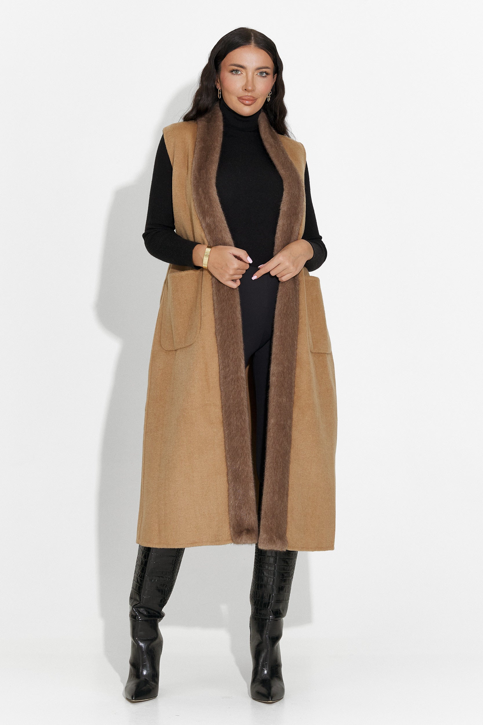 Elegáns női mellény barna Brania Bogas