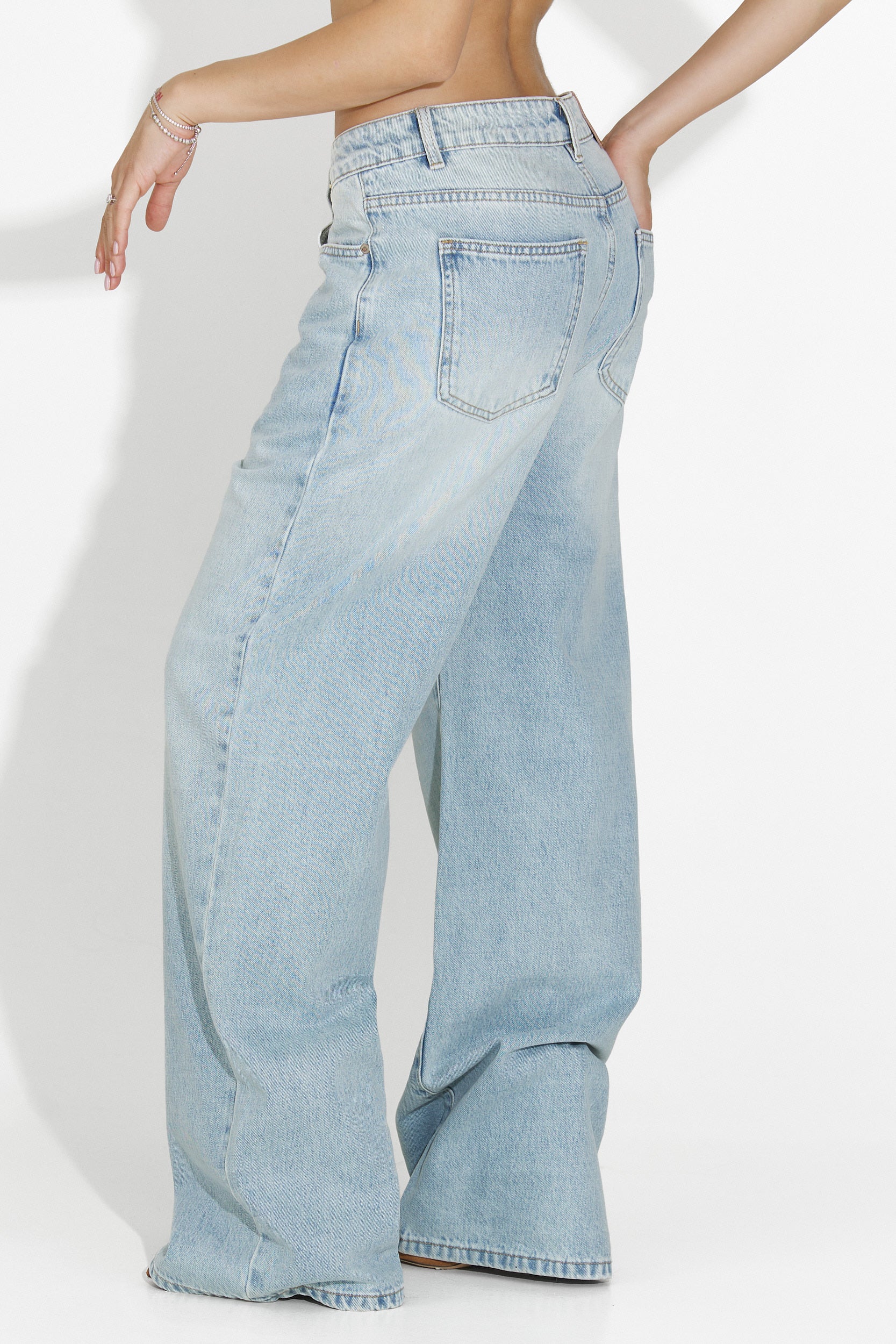 Aurenza Bogas Női Kék Farmer Nadrág Casual Stílusban