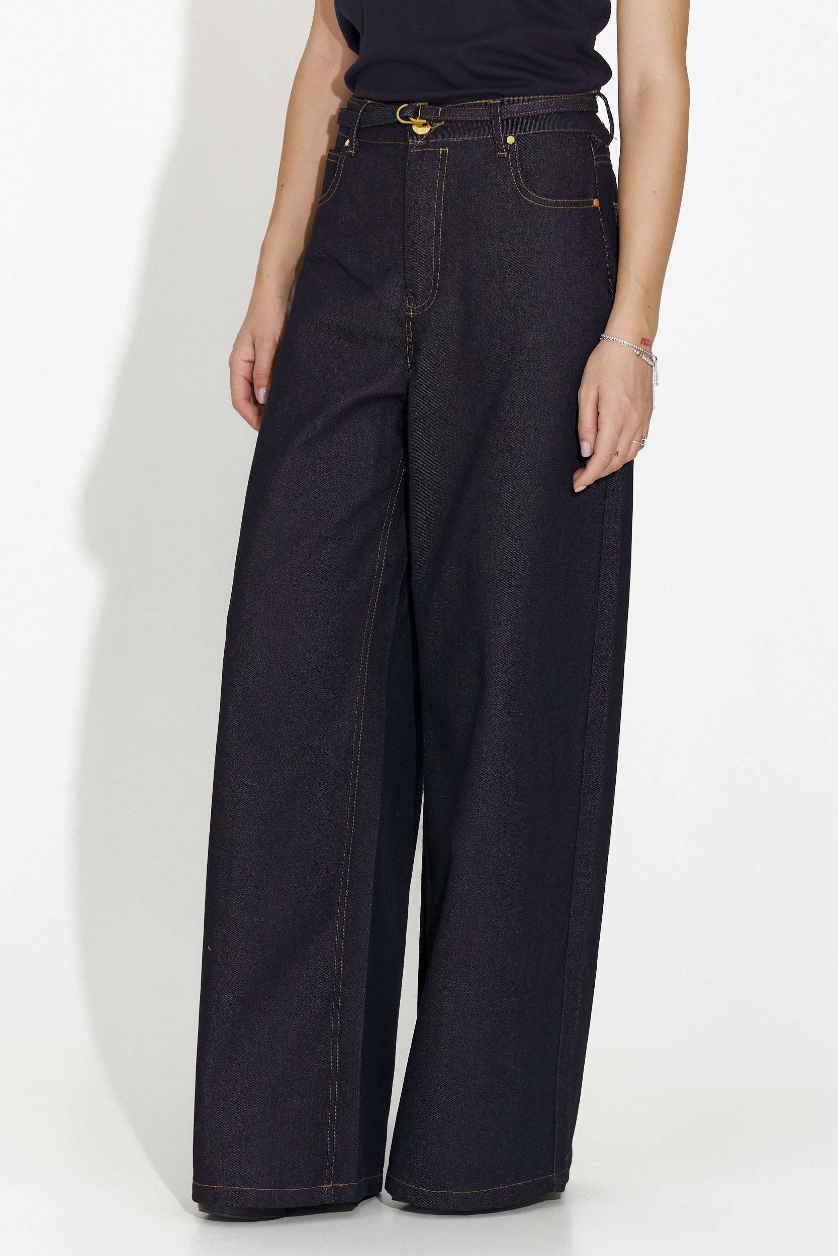 Flovira Bogas női lezser tengerészkék farmernadrág