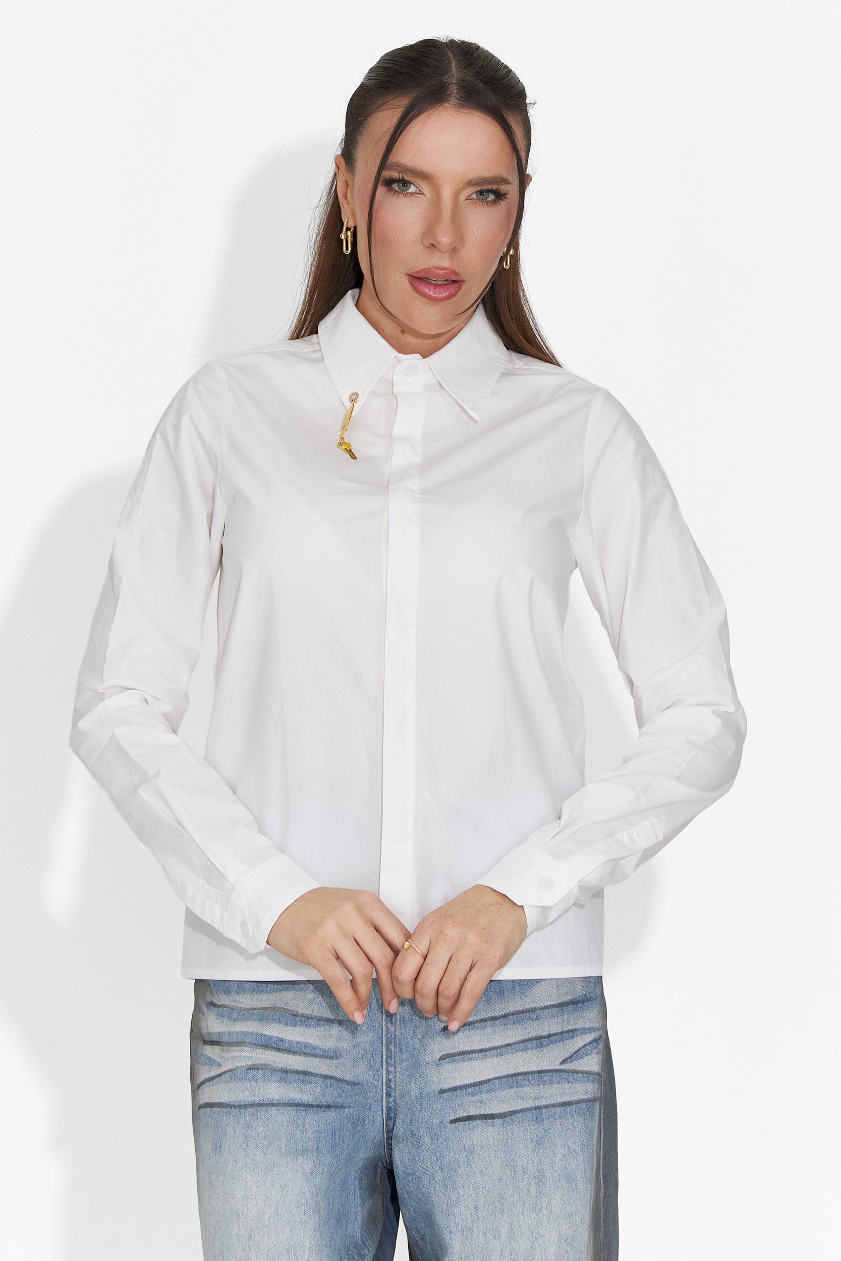 Elegáns fehér Jetie Bogas női blúz