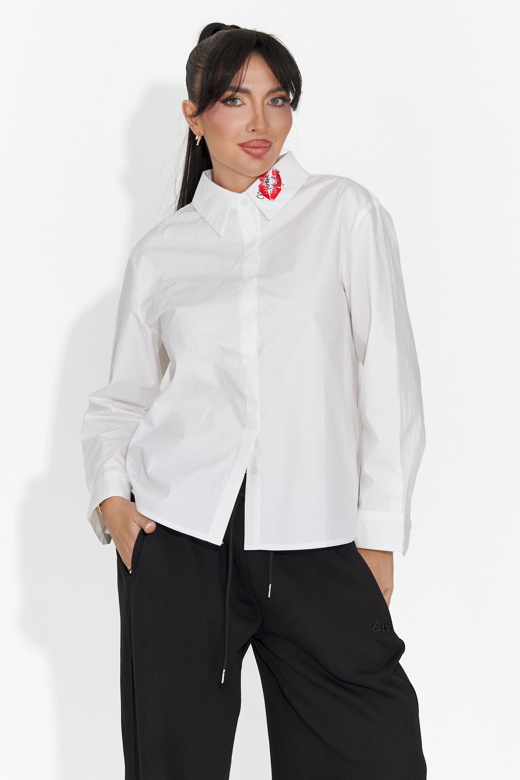 Elegáns fehér női ing Sienara Bogas