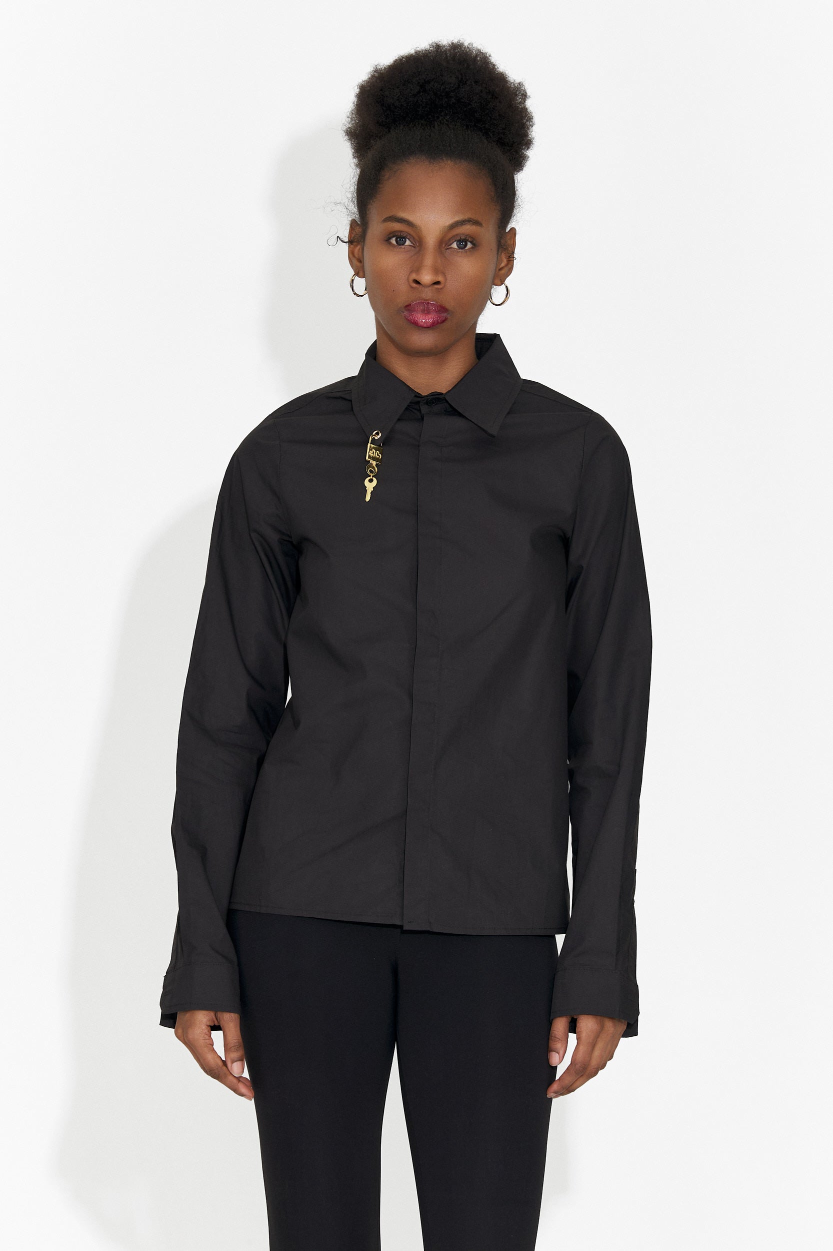 Elegáns fekete női ing Jetie Bogas