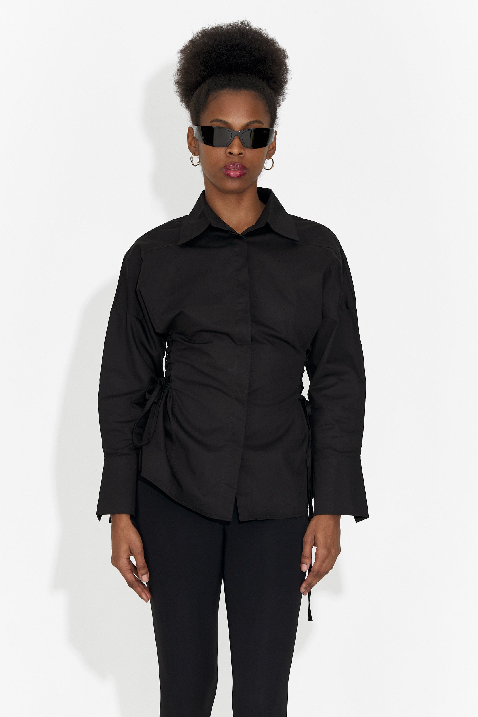 Elegáns fekete női ing Sivelia Bogas