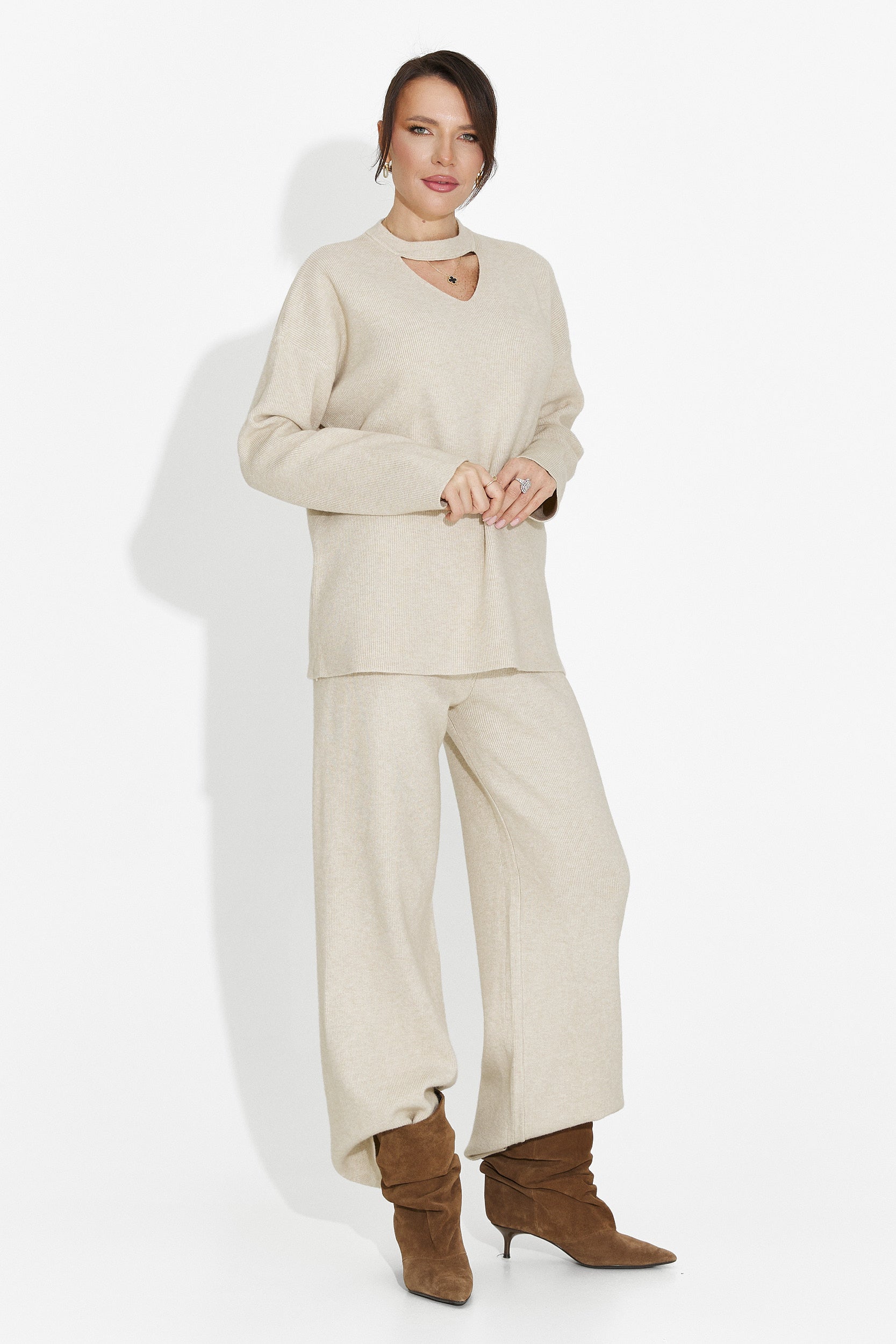 Bézs nadrágkosztüm Kania Bogas