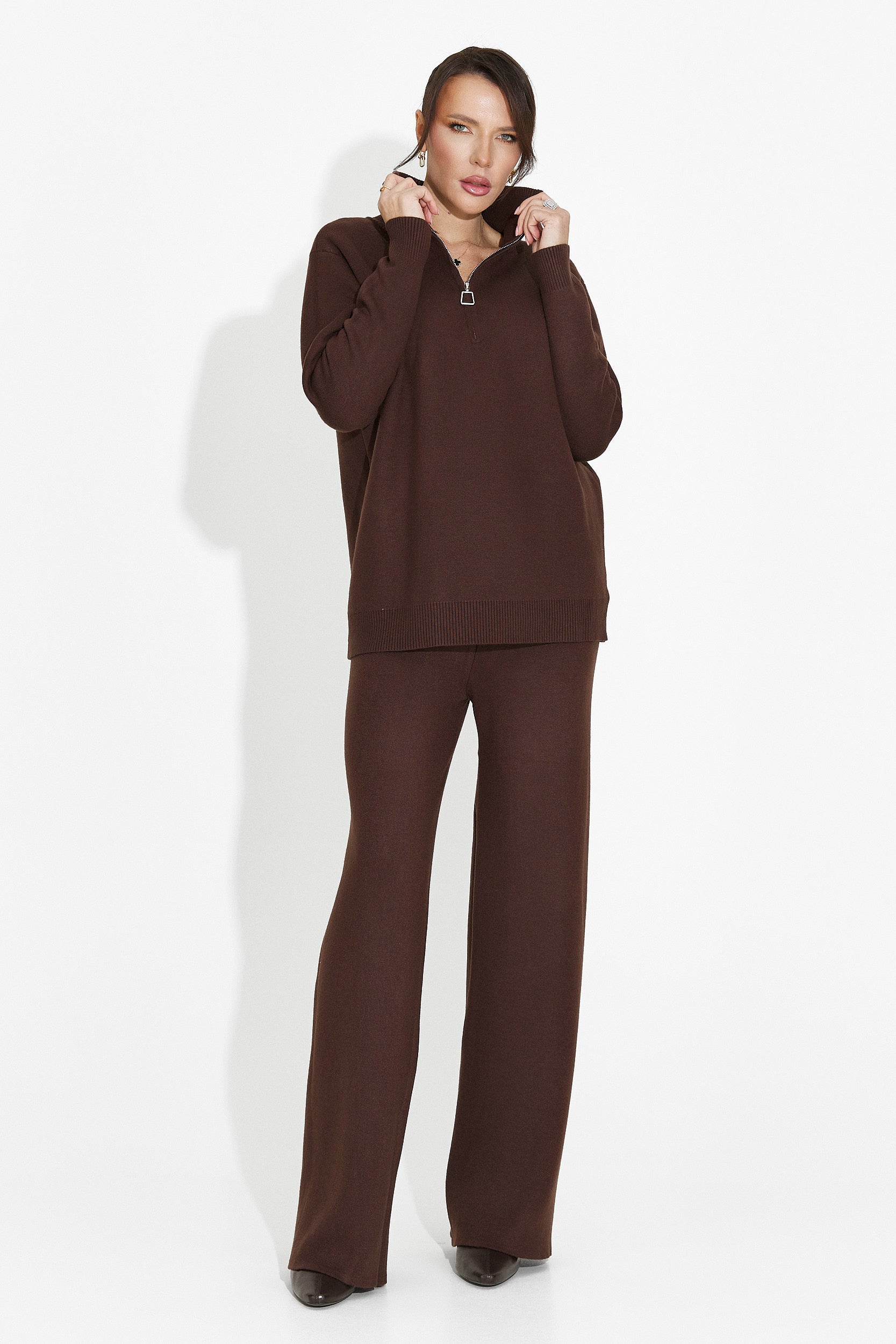 Barna nadrágos szett Lebrisa Bogas