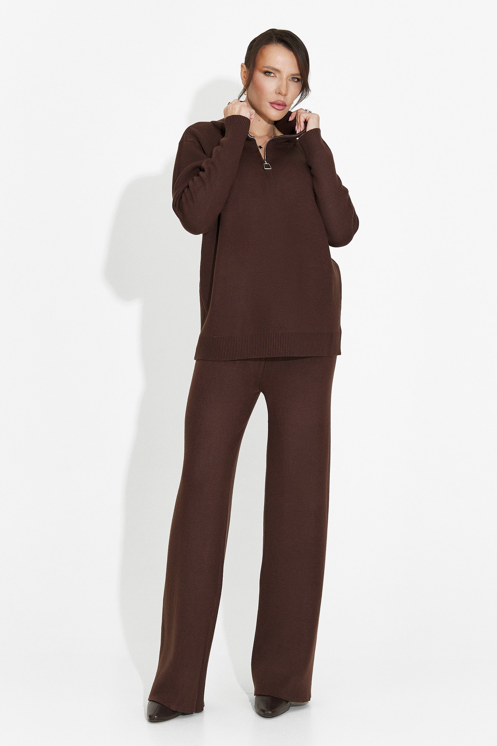 Barna nadrágos szett Lebrisa Bogas