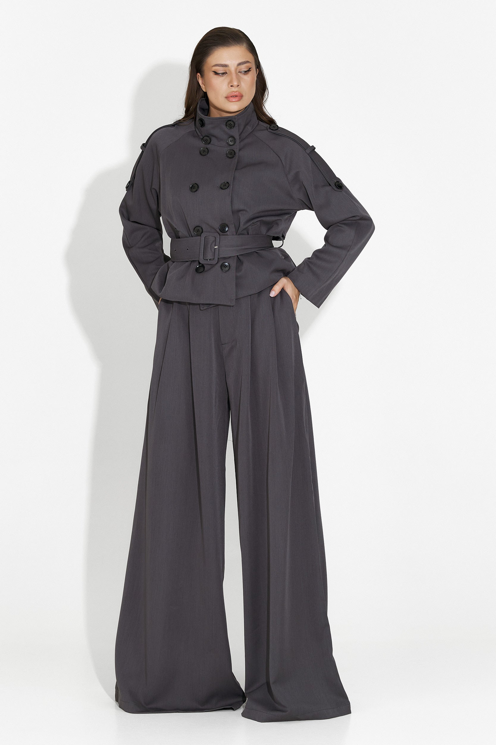 Elegáns szürke Belora Bogas női öltöny