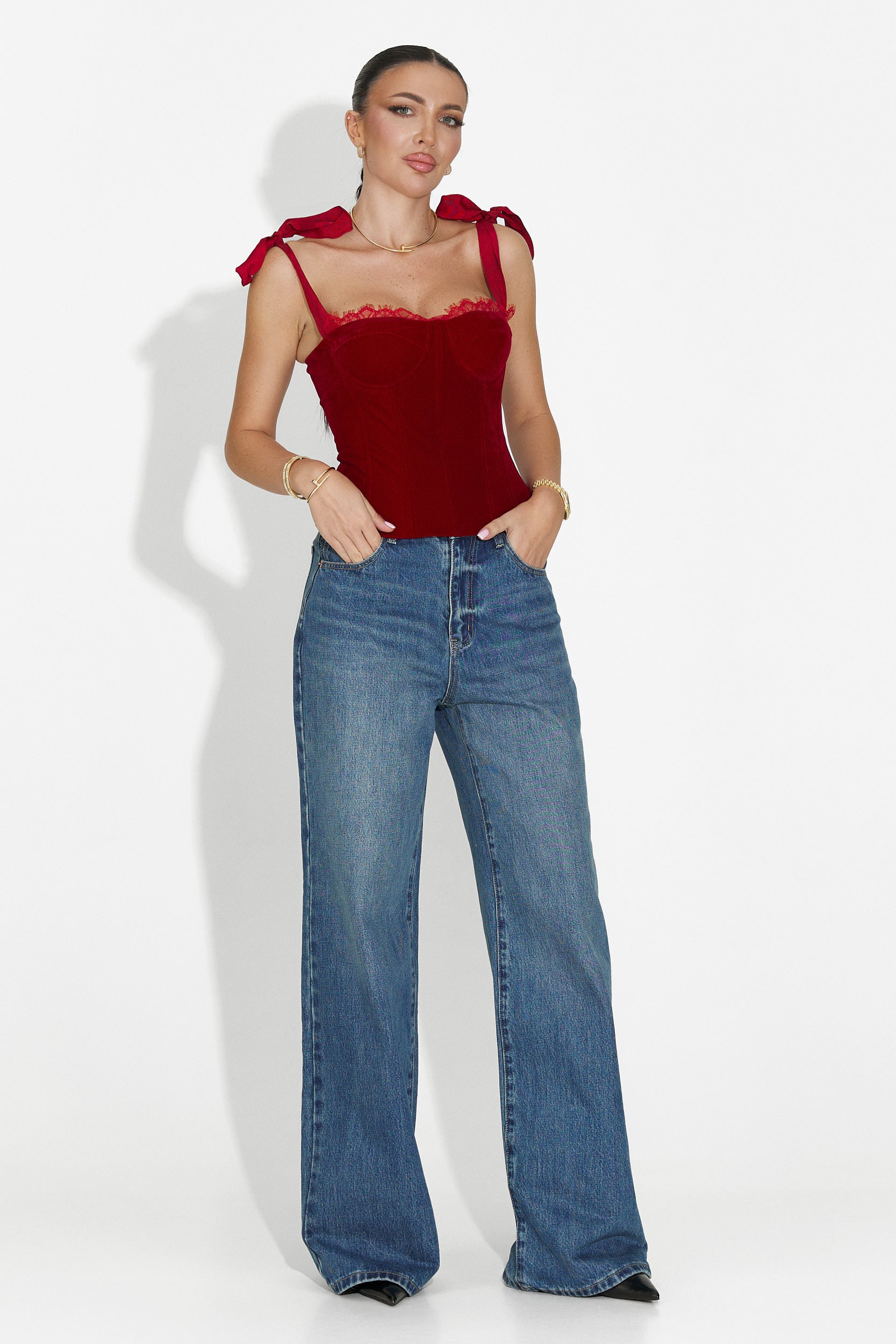 Elegáns Piros Fűző Nőknek Dianela Bogas-tól