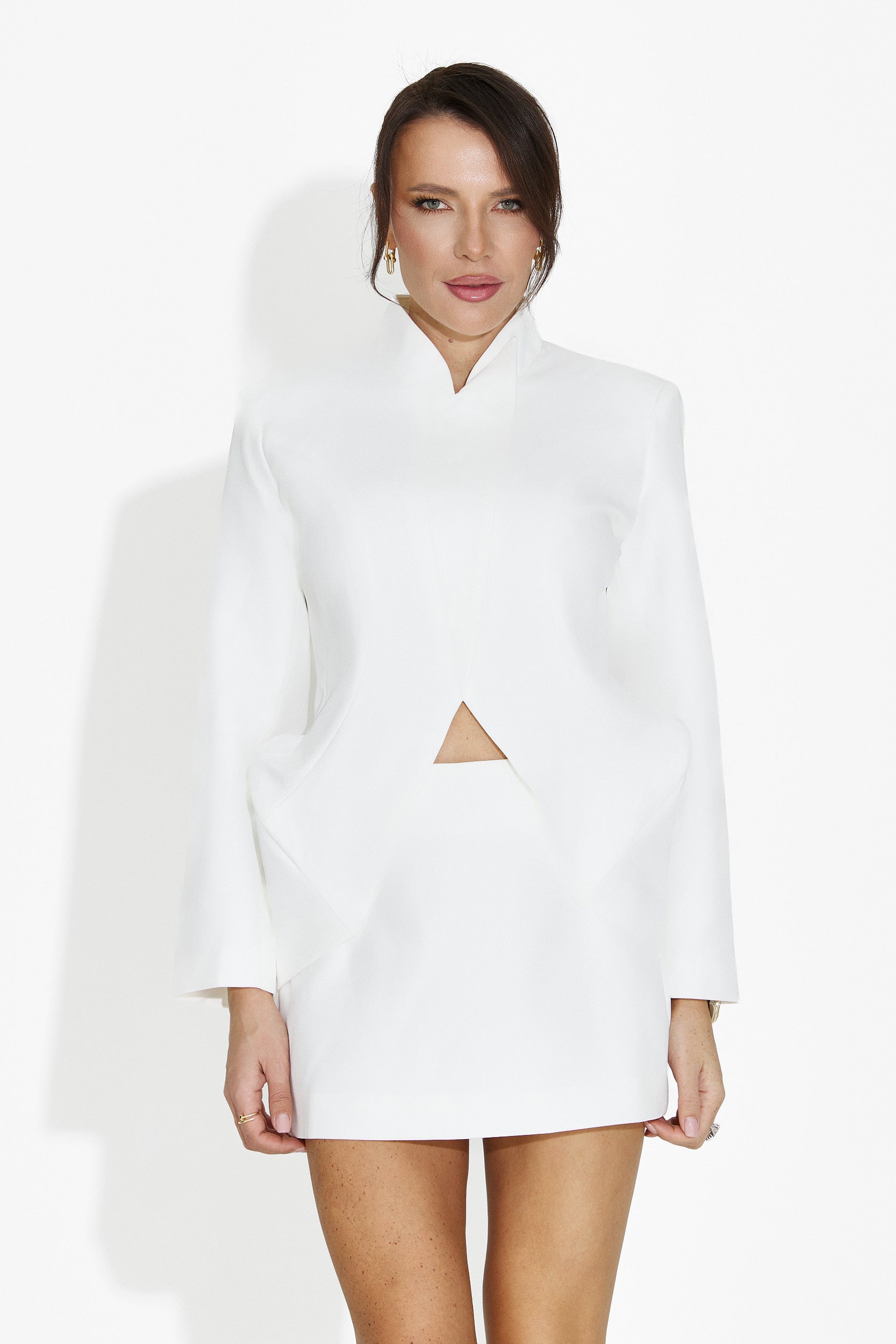 Fehér szoknyás kosztüm Edesa Bogas