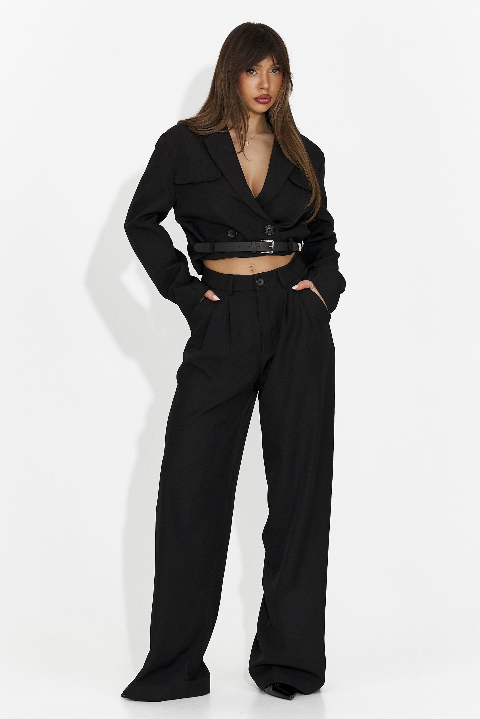 Elegáns fekete Esmara Bogas hölgy öltöny