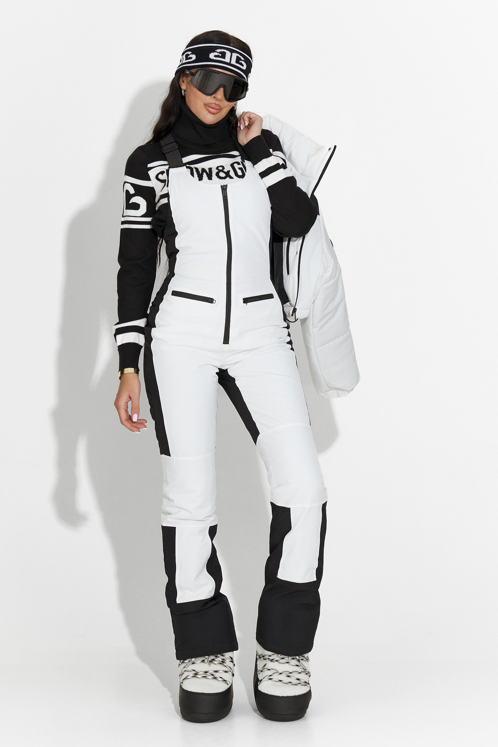 Fehér, hétköznapi síruha Camelay Bogas