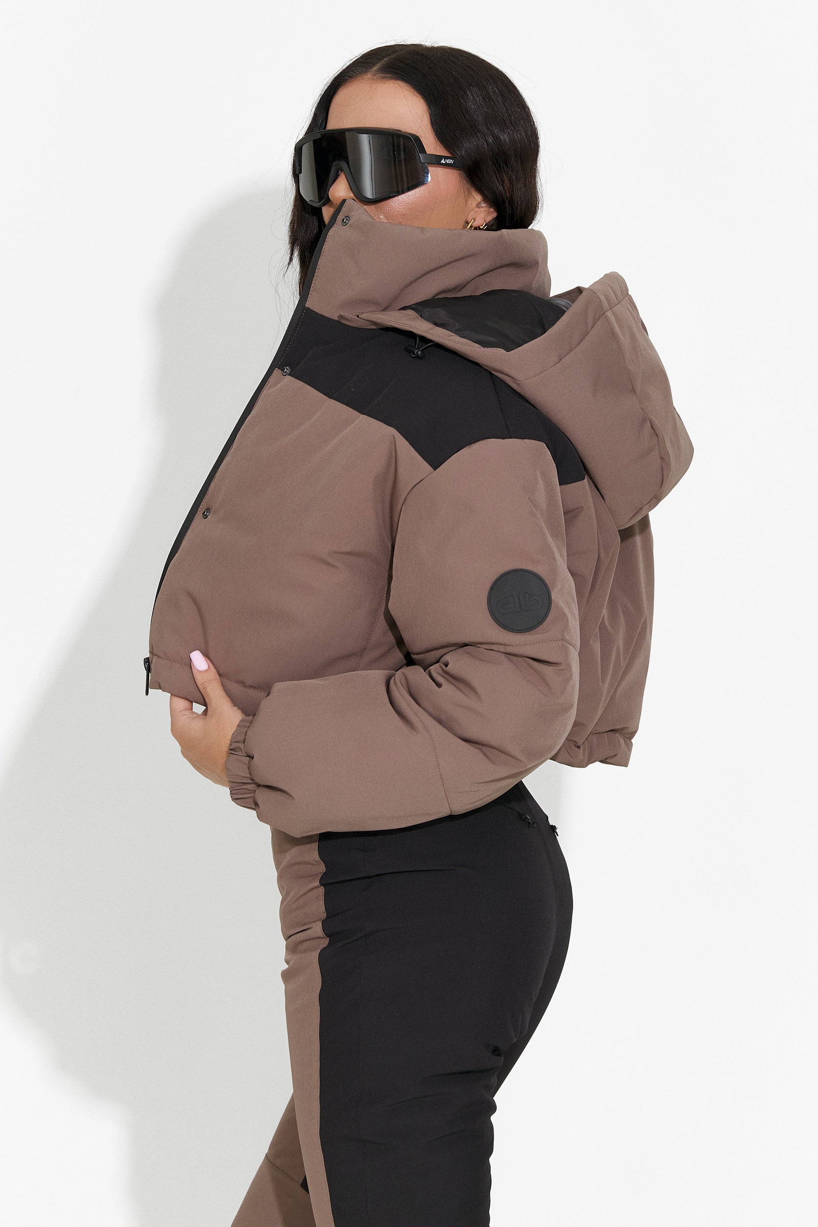 Barna, hétköznapi síruha Camelay Bogas