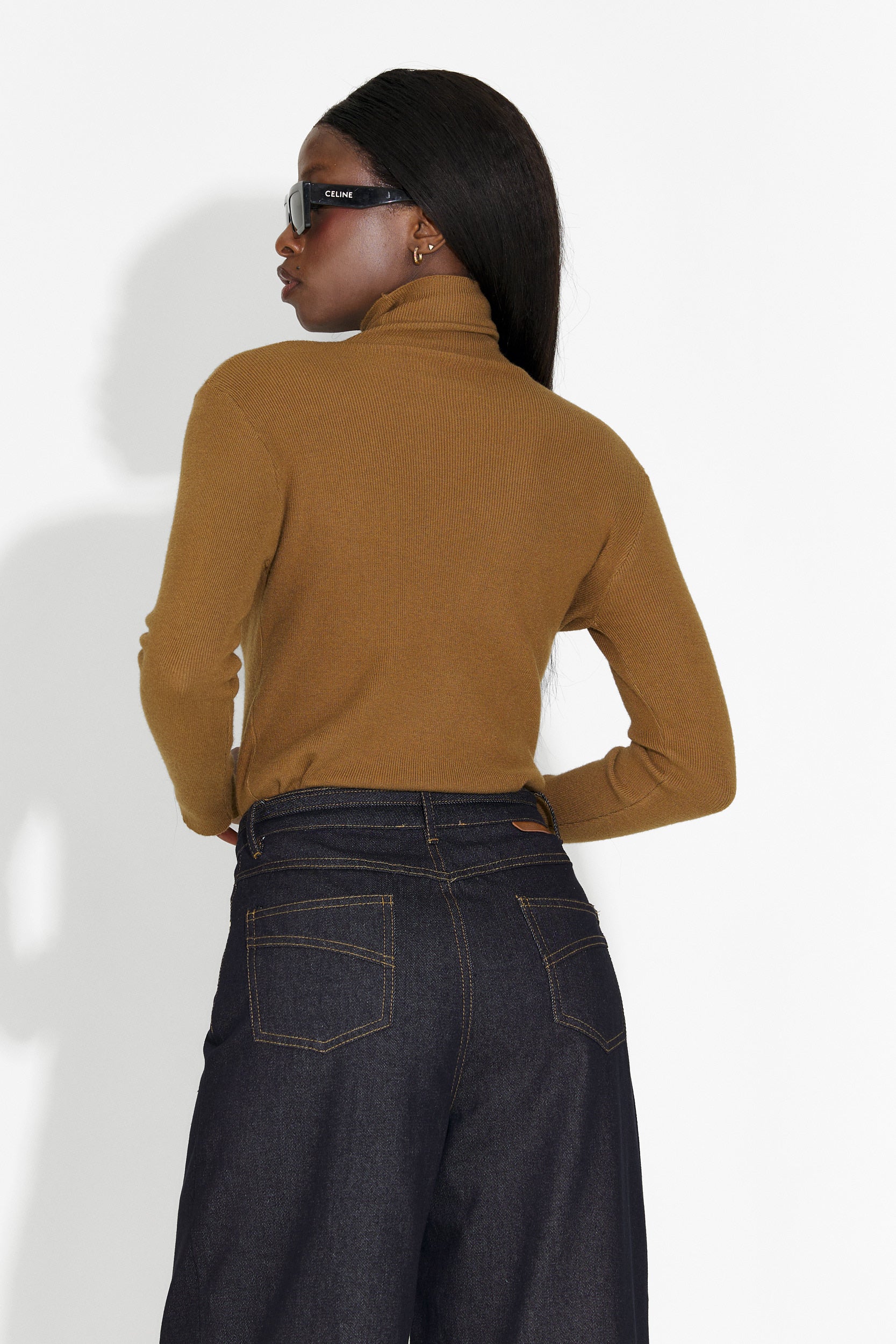 Laza barna hölgy pulóver Invera Bogas