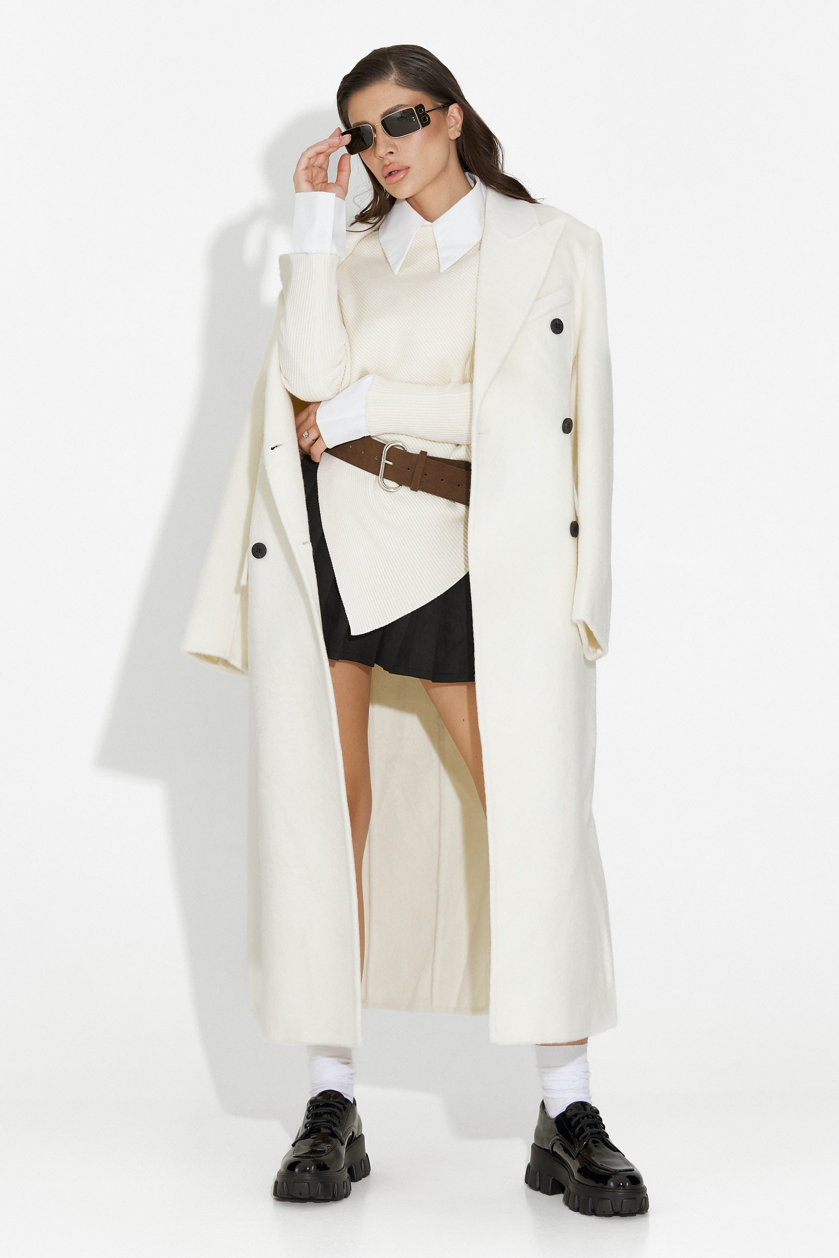 Elegáns bézs Savira Bogas hölgyek kabátja