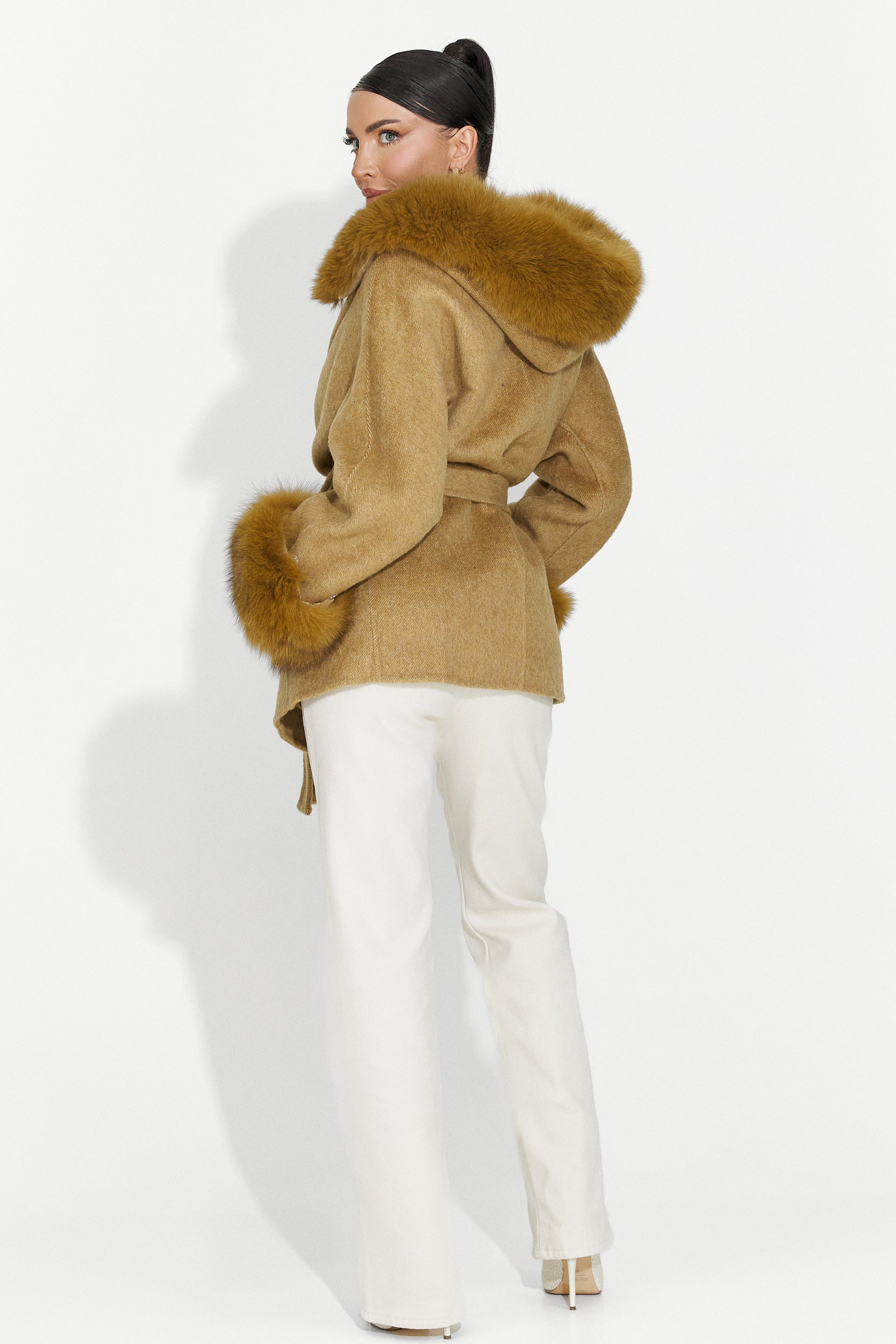 Elegáns női kabát barna Betina Bogas