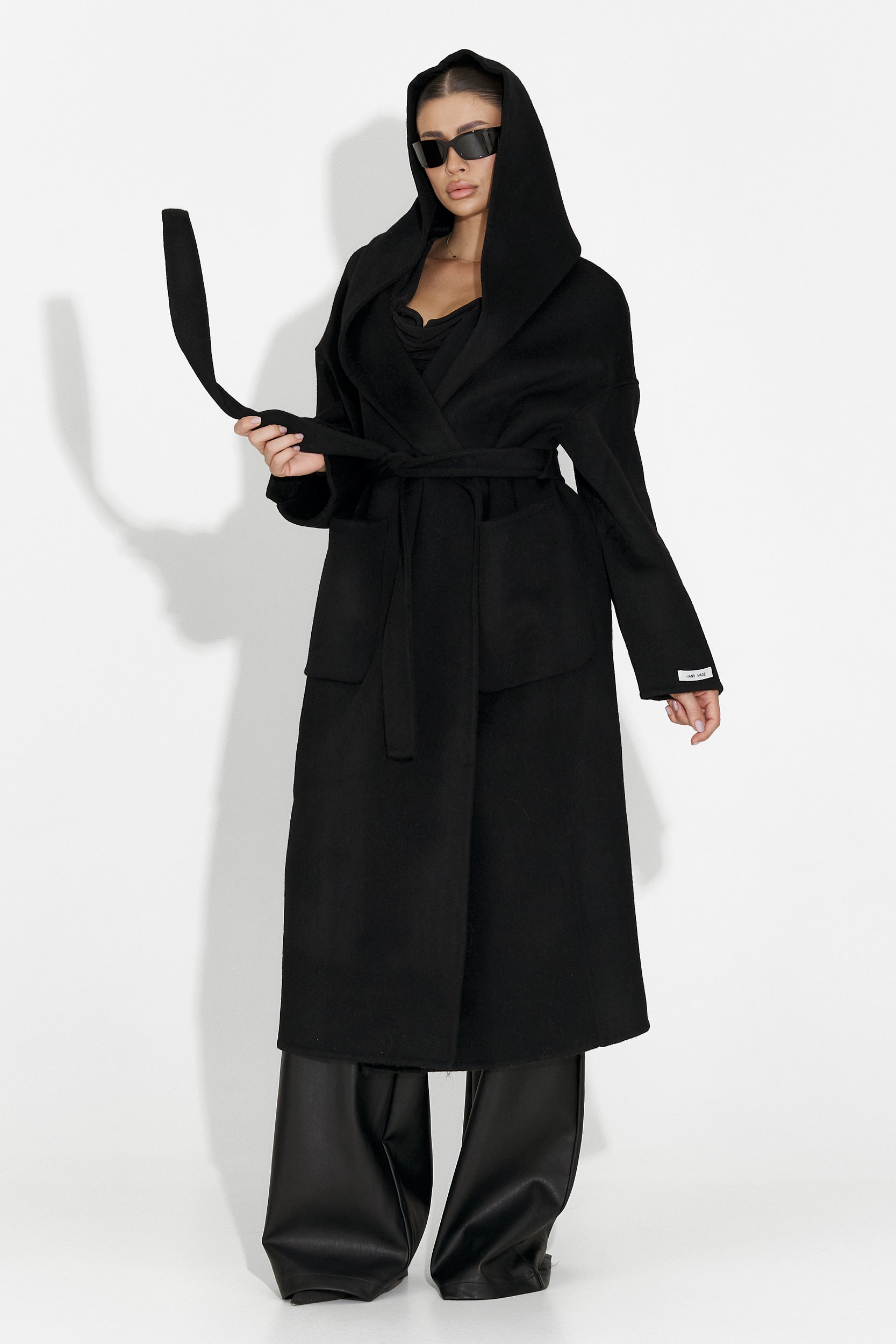 Elegáns fekete női kabát Carivana Bogas