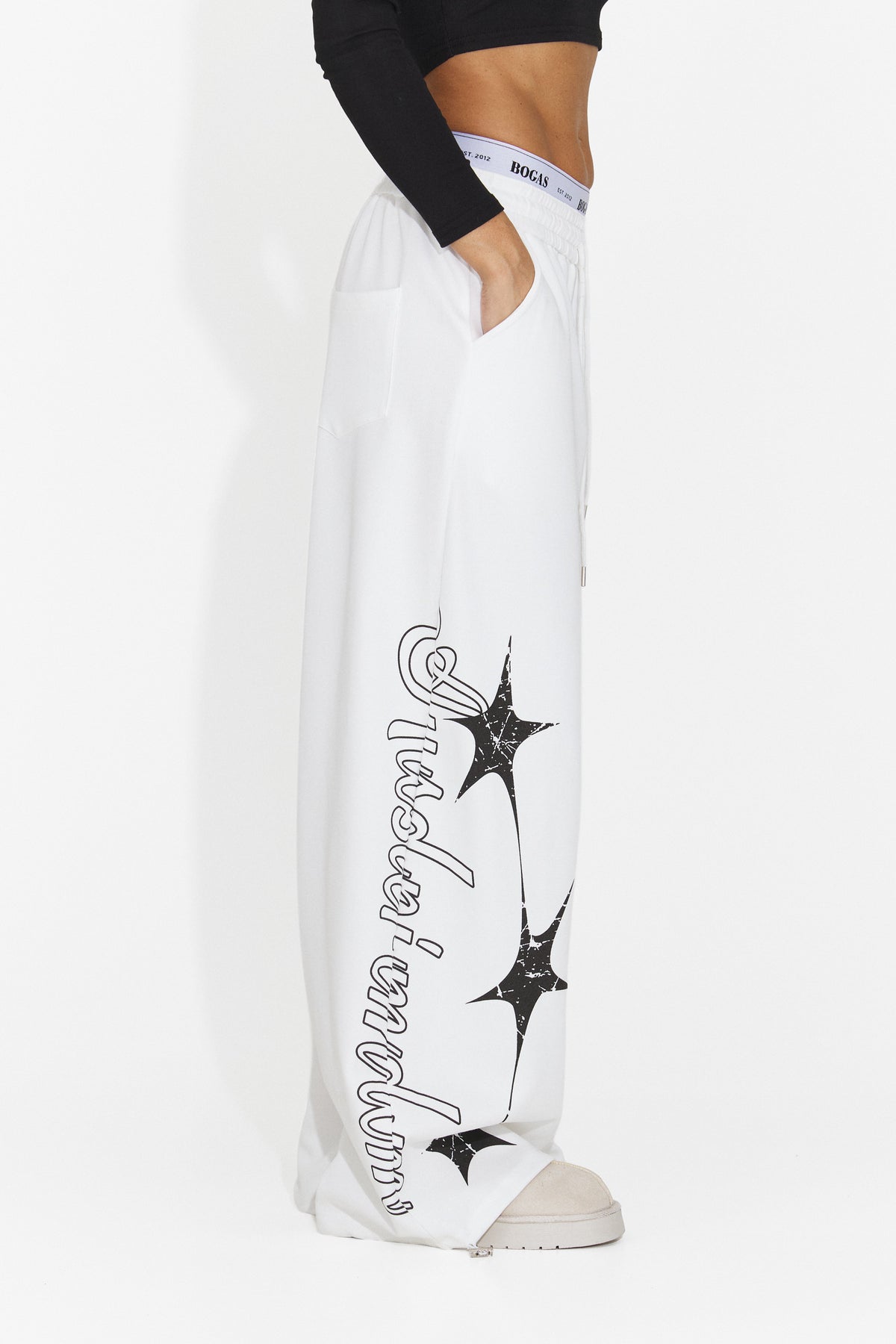 Pantaloni casual albi Riraiara Bogas