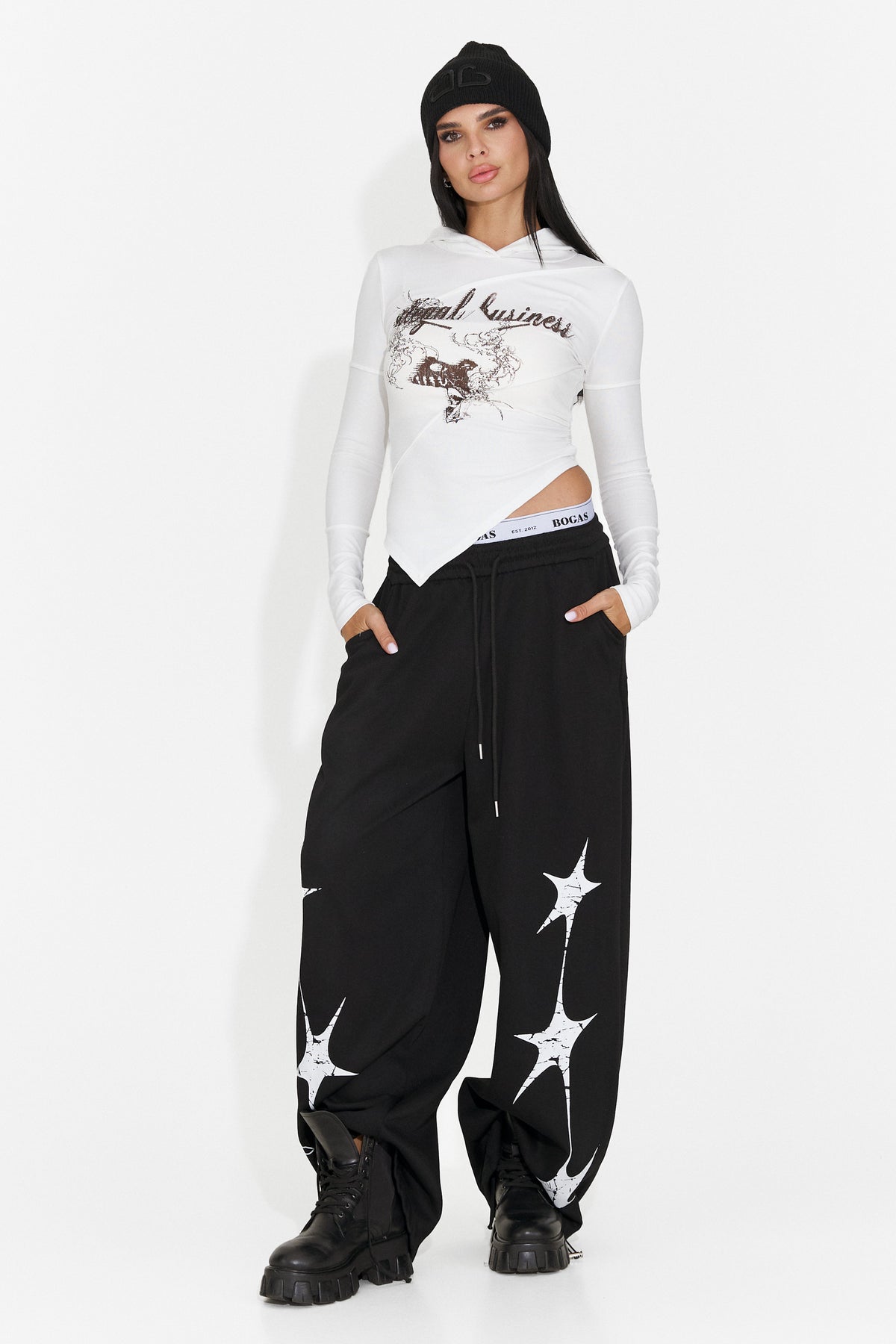 Pantaloni casual negri Riraiara Bogas