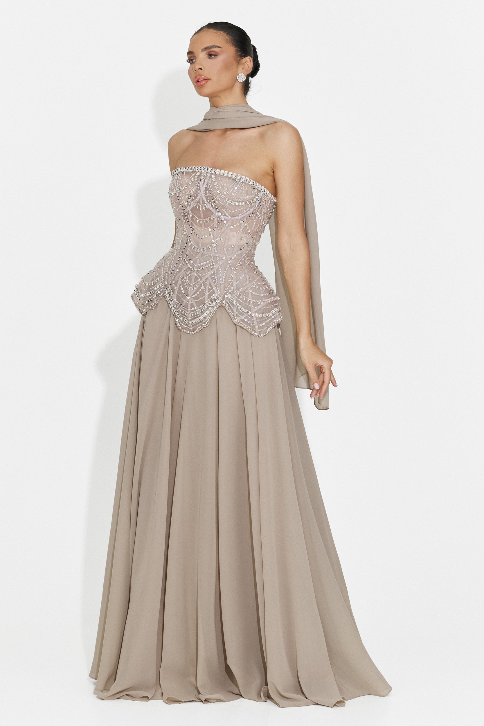 Rochie dama lunga bej Jutta Bogas