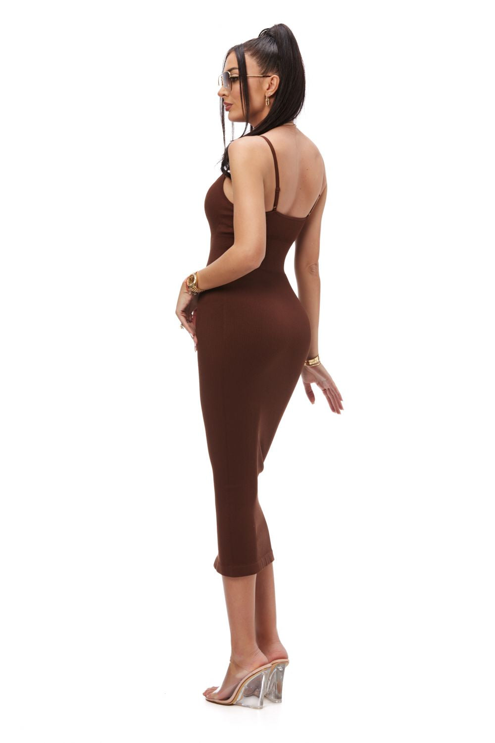 Modely midi ruha nőknek barna Modely Bogas