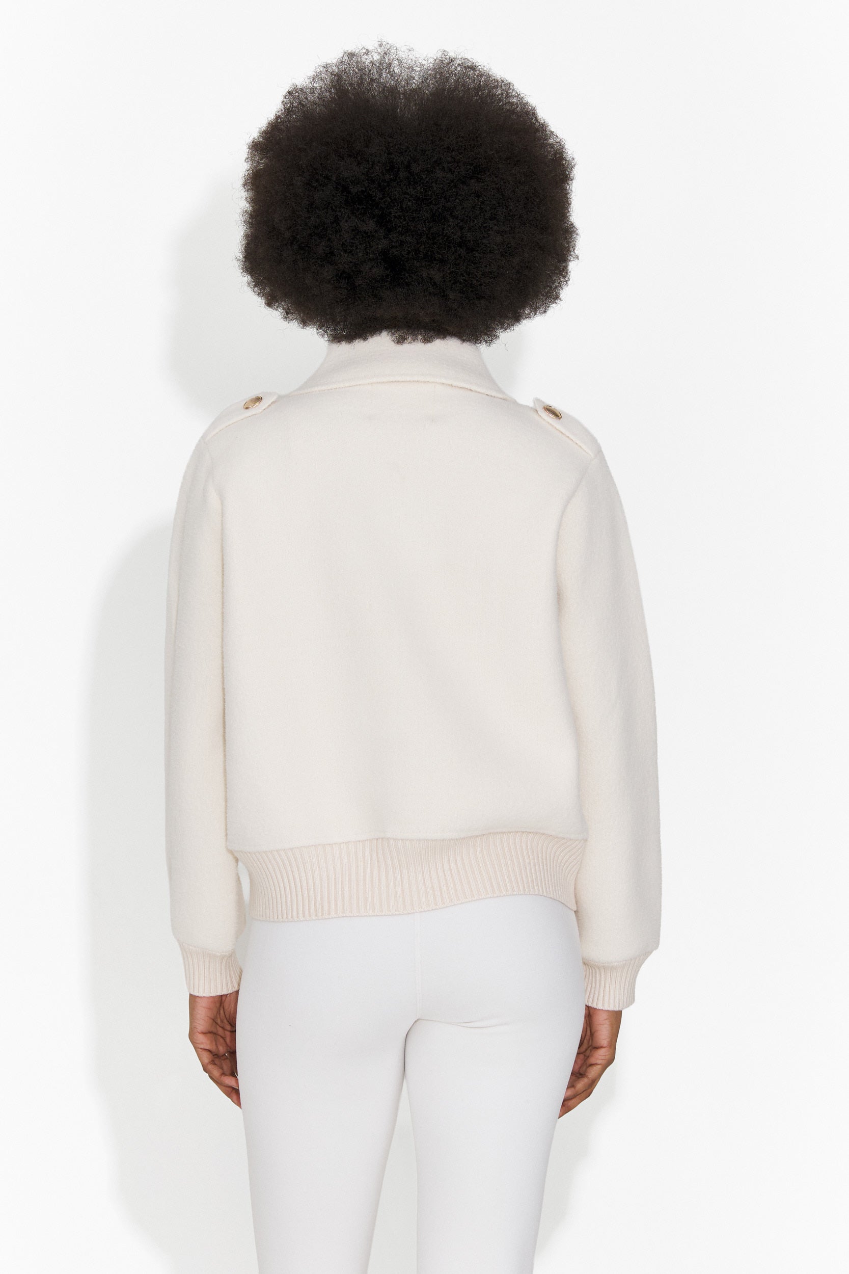 Elegáns női kabát krémszínű Stelyana Bogas