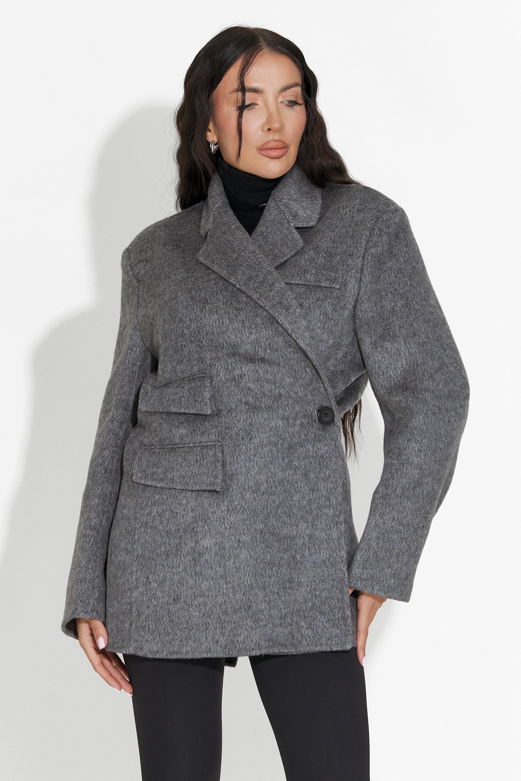 Elegáns női szürke zakó Kalindra Bogas