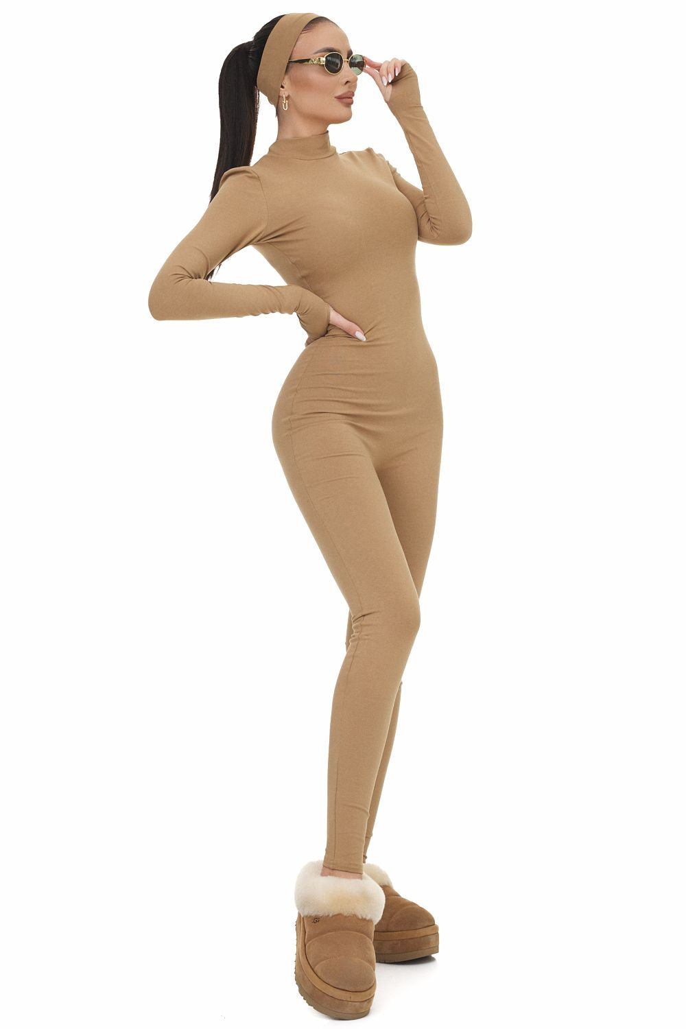 Rezely Bogas bézs színű alkalmi női jumpsuit