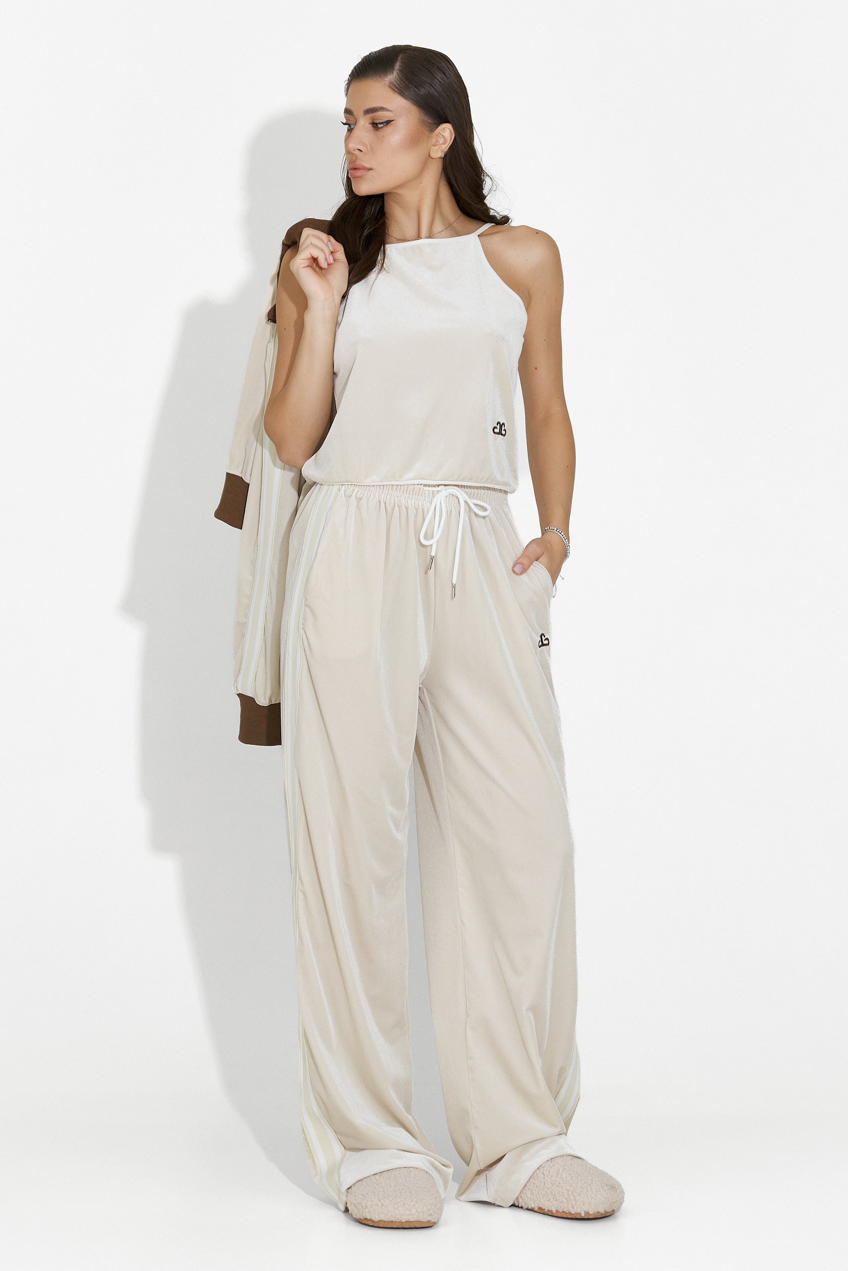 Chanela Bogas Bezs Casual Női Edzés