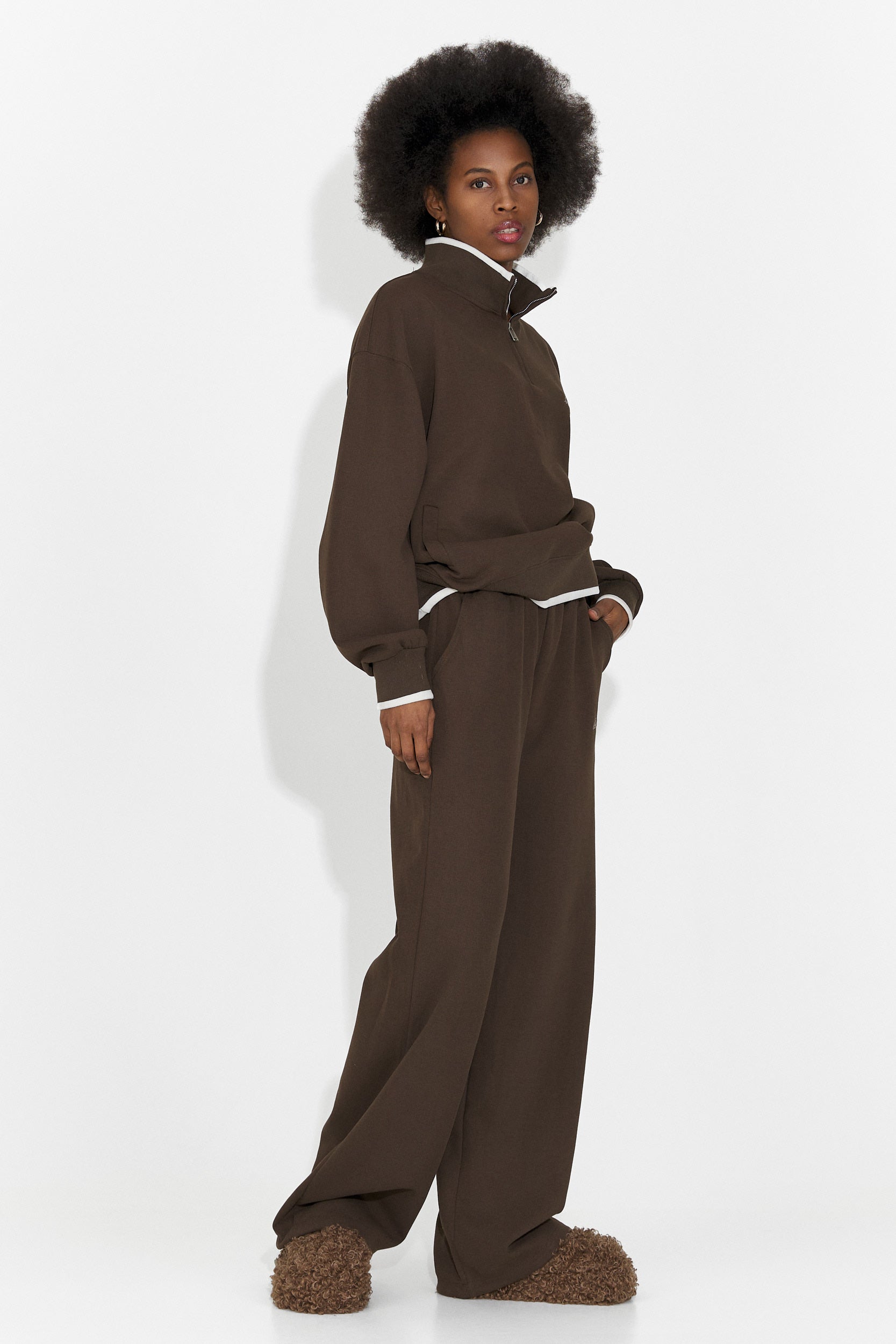 Vilma Bogas Hétköznapi Barna Női Edzés